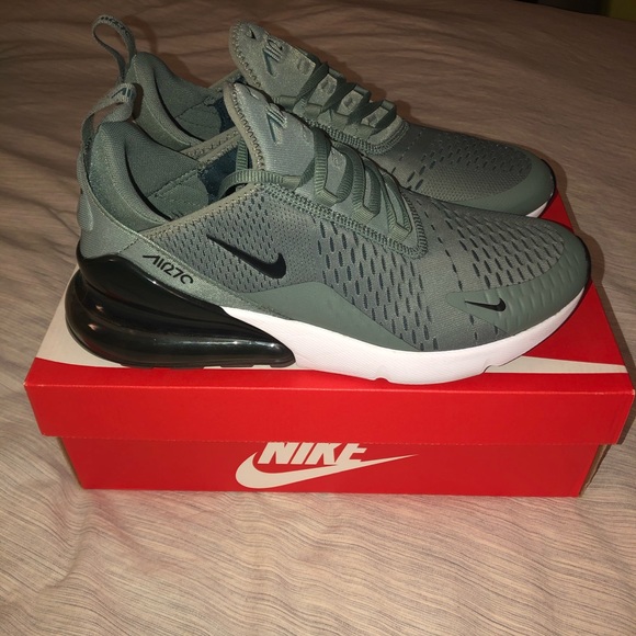 military green nike 270